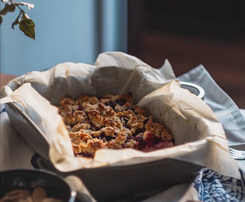 Crumble Rhubarbe
Crumble rhubarbe & pomme aux flocons d’avoine