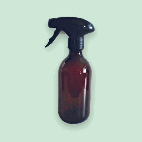 Bouteille-Spray en Verre Ambré – Maison Naturelle